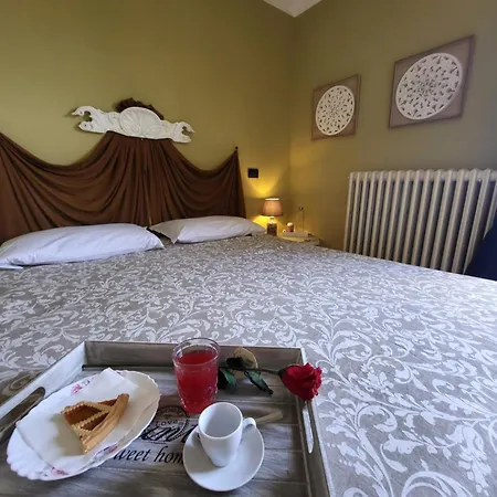 Il Palazzetto Del Pittore * 산퀴리코도르시아