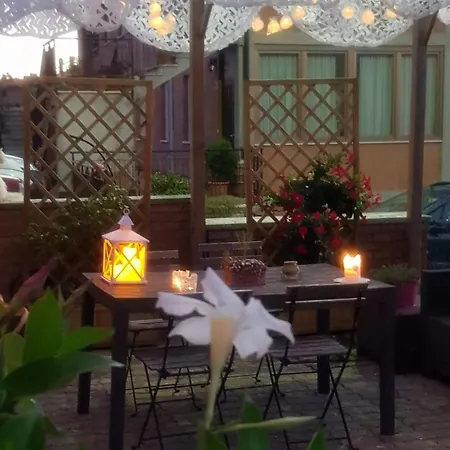 Il Palazzetto Del Pittore B&B 산퀴리코도르시아